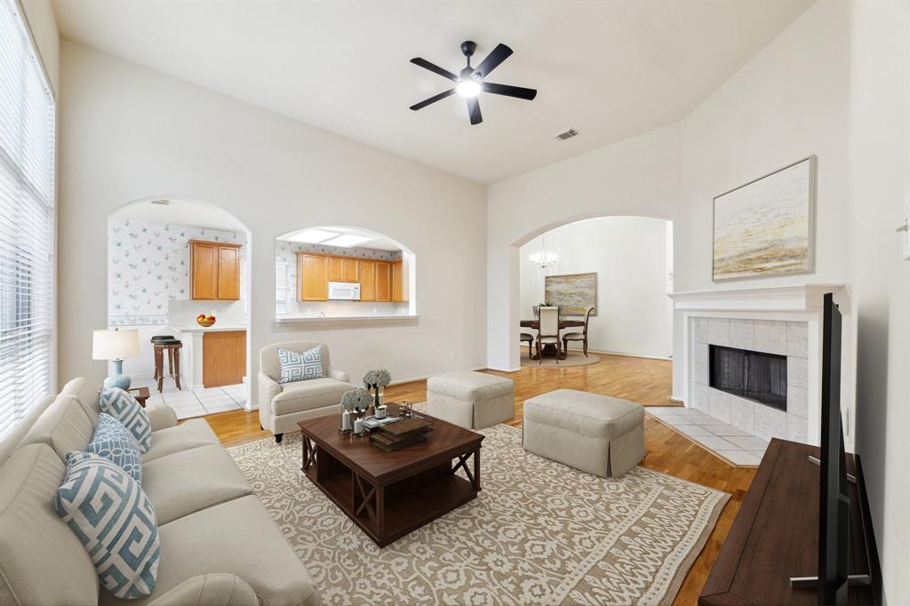 3301 English Oaks Boulevard, Pearland, Texas image 10