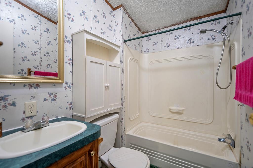 1001 E Stroker Road, Crosby, Texas image 11