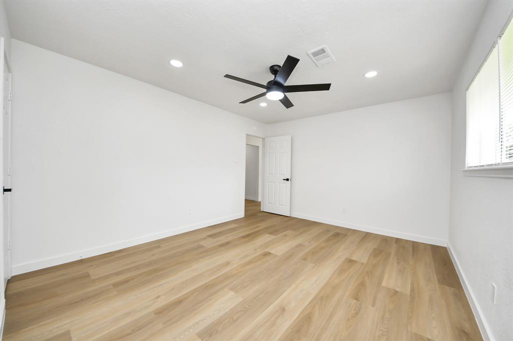 1502 Sierra Drive, Baytown, Texas image 16