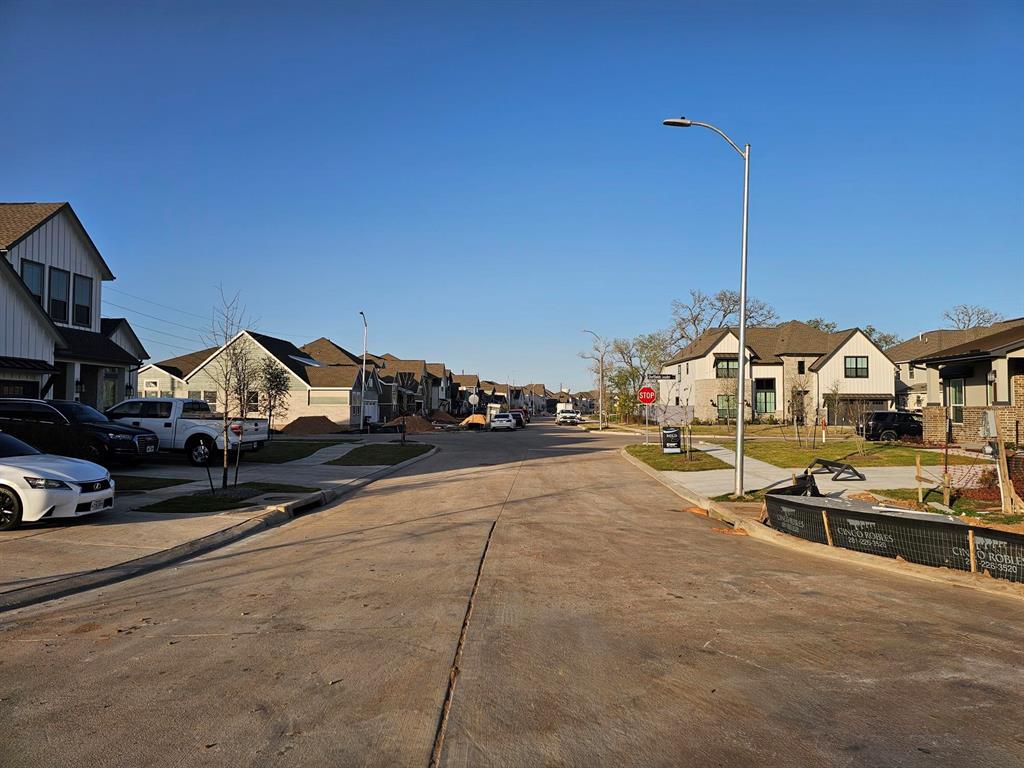 32710 Fly Fish Way Way, Fulshear, Texas image 11