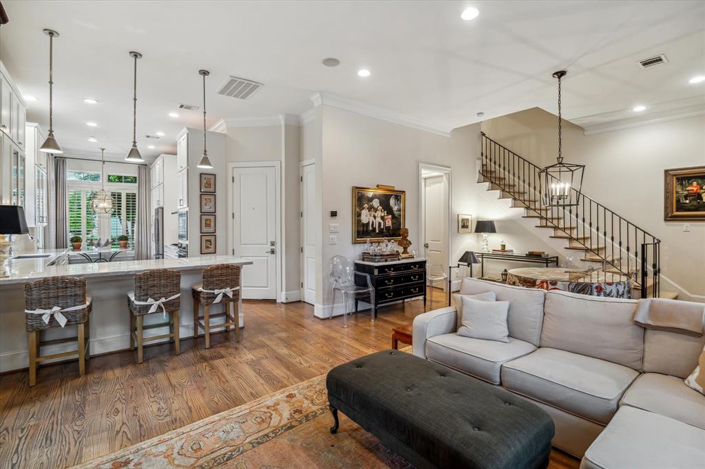 1126 Lake Pointe Parkway