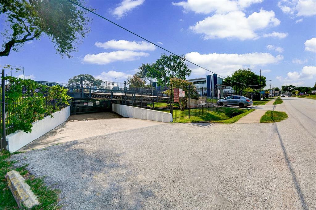 781 Country Place Drive #2077, Houston, Texas image 48