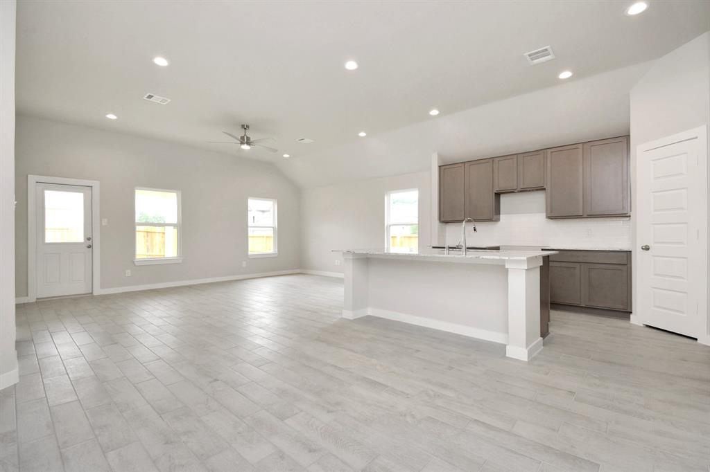 3014 Bury Park Drive Dr, Spring, Texas image 11