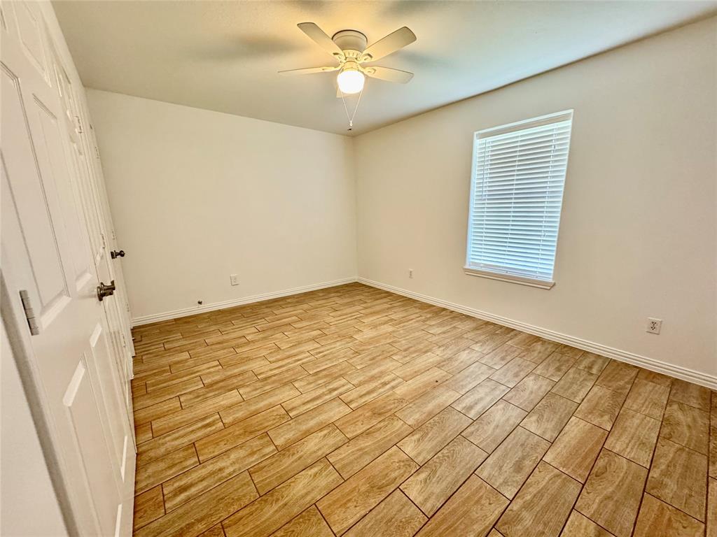 16819 Blackhawk Boulevard, Friendswood, Texas image 10