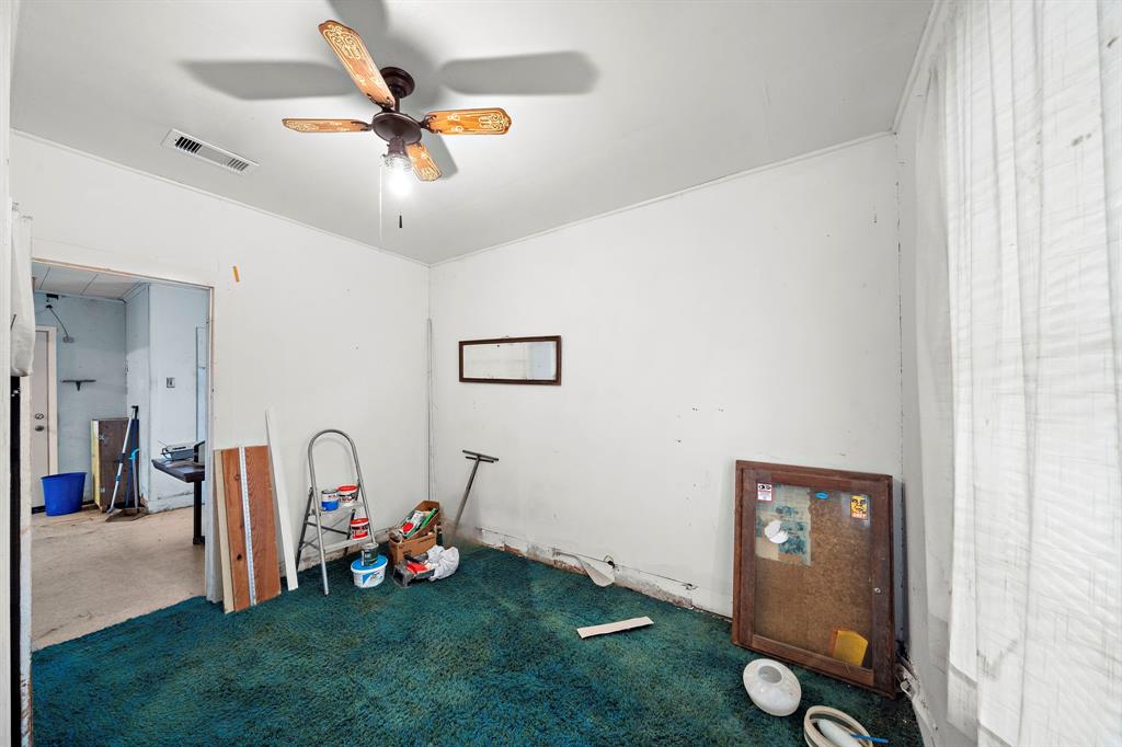 1108 Nottingham Drive, Angleton, Texas image 9
