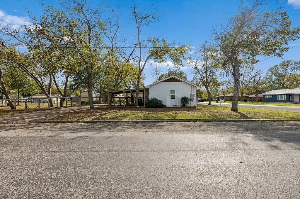 306 N Exchange Street, Weimar, Texas image 19