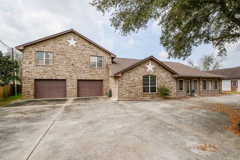 Single Family Residence in Brazoria TX 2082 Fm 521 Road.jpg