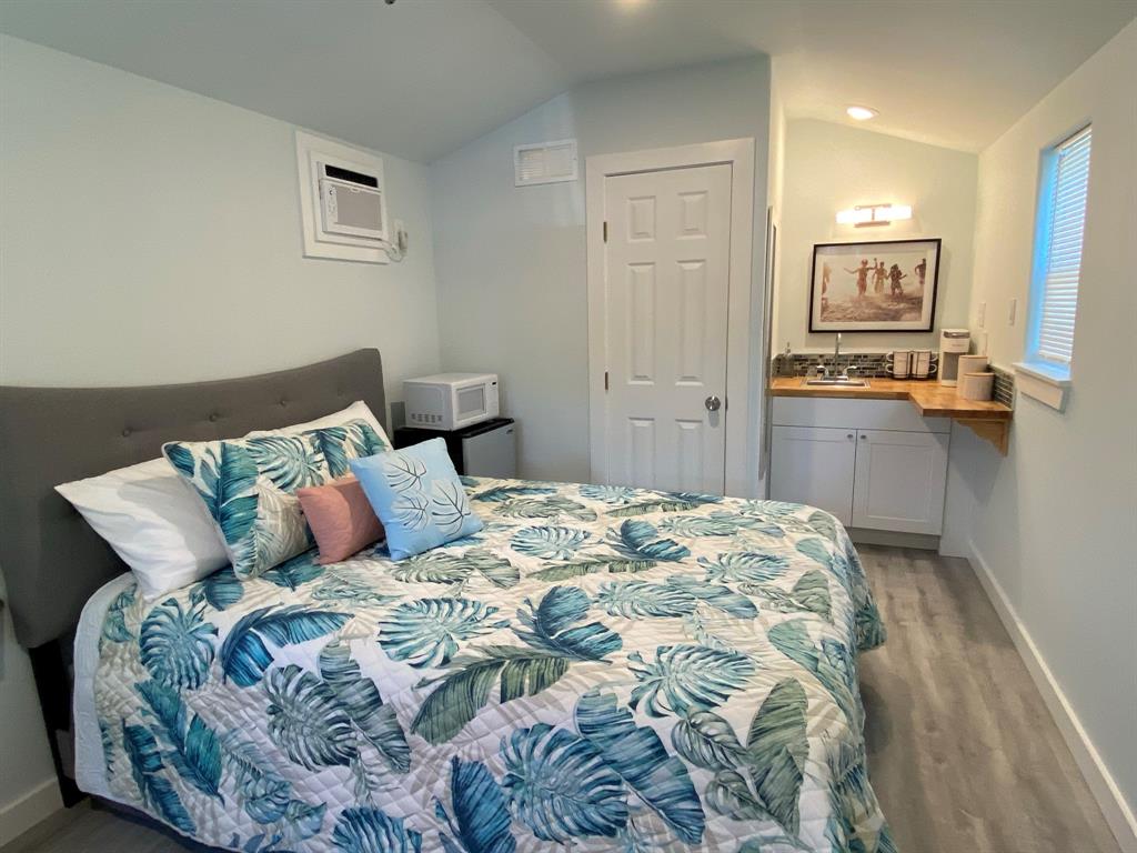 2110 49th Street, Galveston, Texas image 36