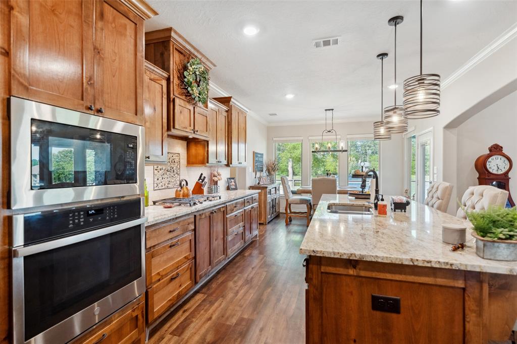 62 Hunters Creek Drive, Huntsville, Texas image 19
