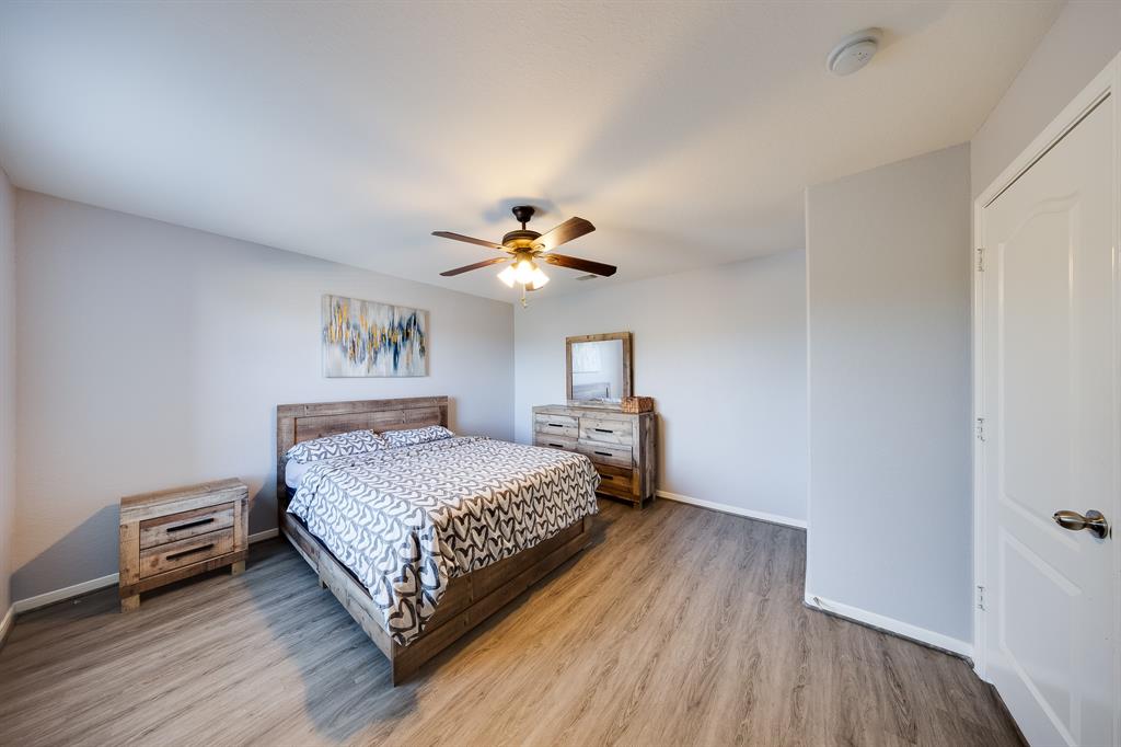 8106 Sweetstone Bluff Lane, Cypress, Texas image 30