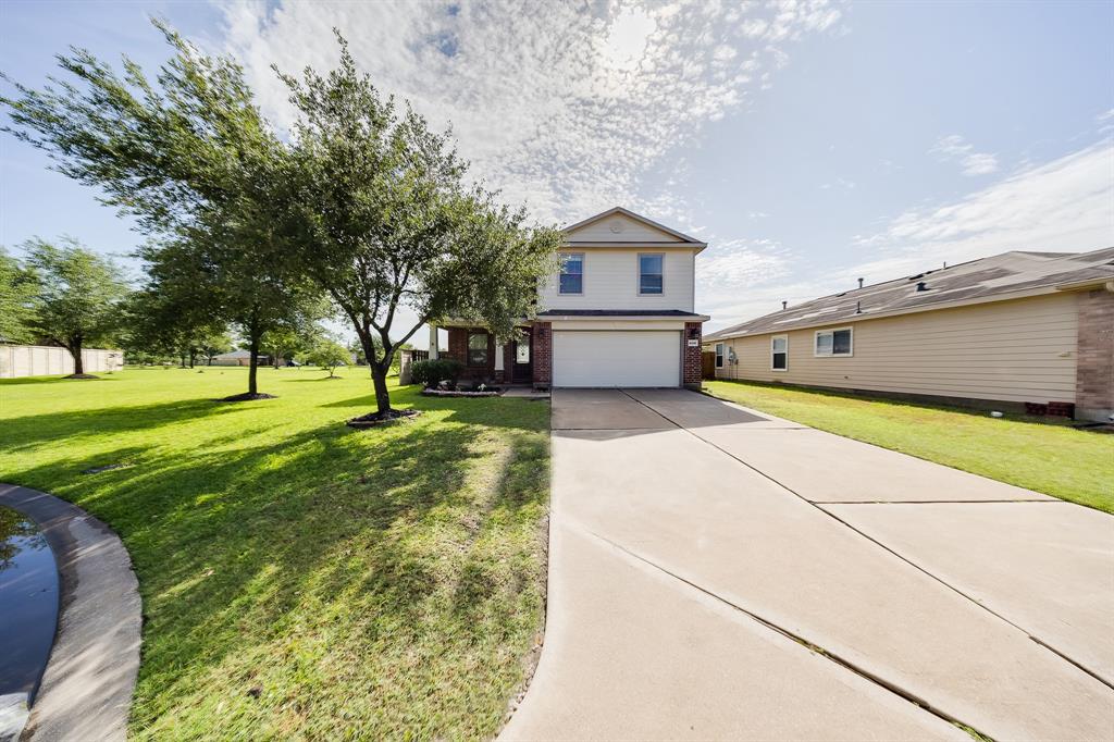 8106 Sweetstone Bluff Lane, Cypress, Texas image 7