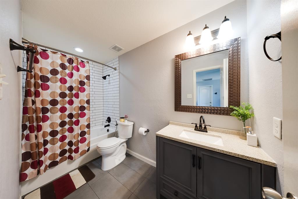8106 Sweetstone Bluff Lane, Cypress, Texas image 33