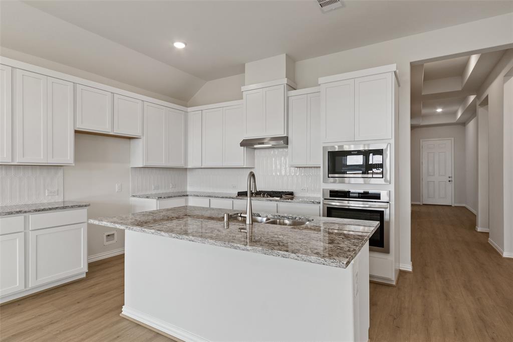 6110 Severson Lake Court, Katy, Texas image 13