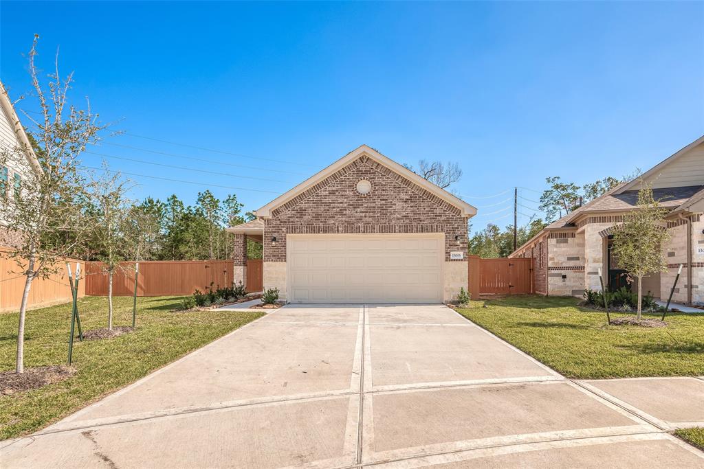 15010 Strongbow Lane, Humble, Texas image 1