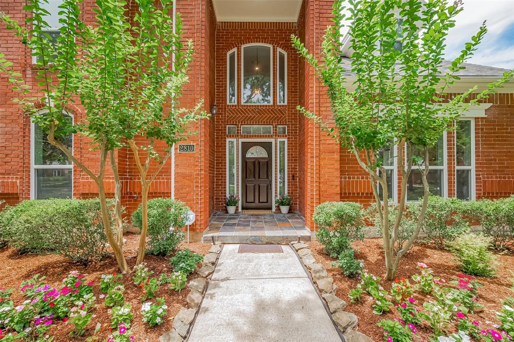2810 Bright Trail