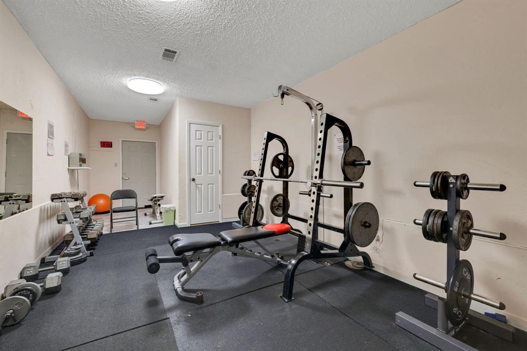91 S Fairway Loop, Coldspring, Texas image 10