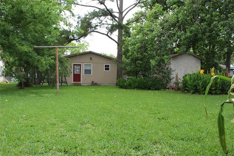 A home in Clute