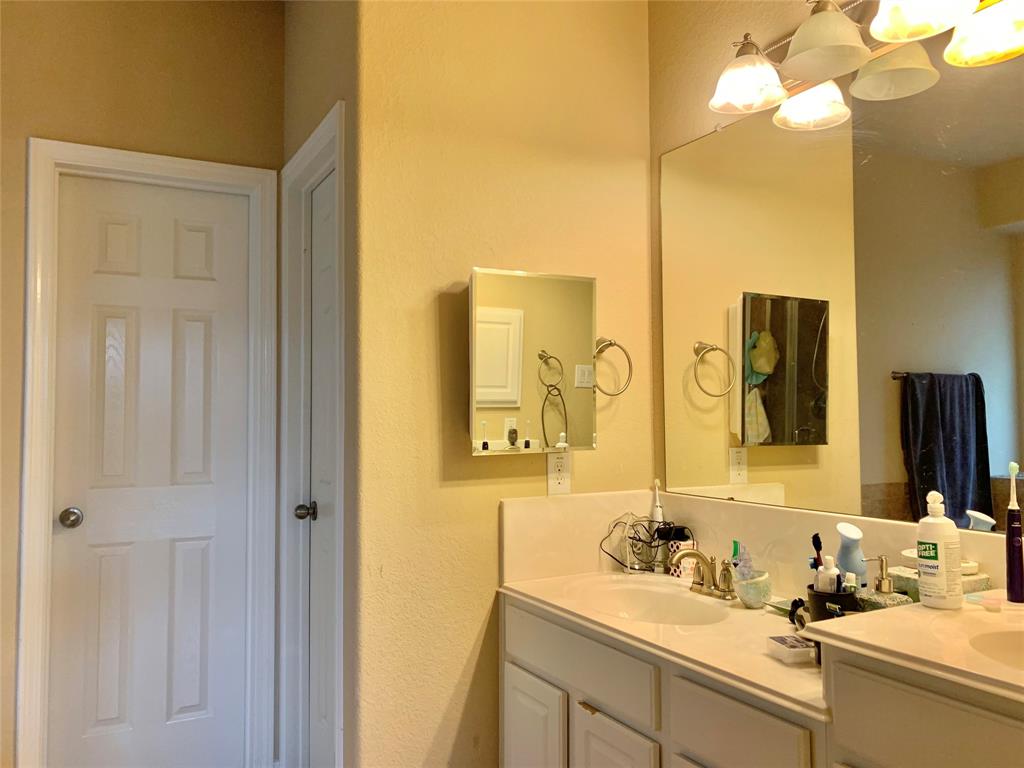 2706 Mystic Cove Lane, Pearland, Texas image 26