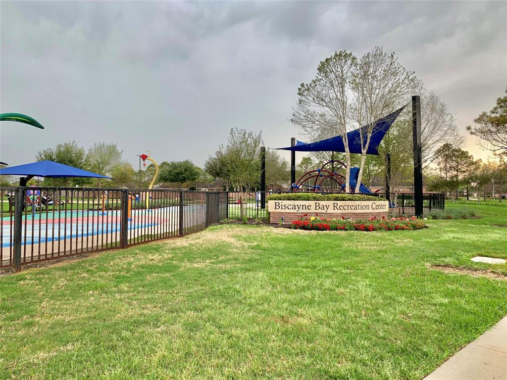 2706 Mystic Cove Lane, Pearland, Texas image 46