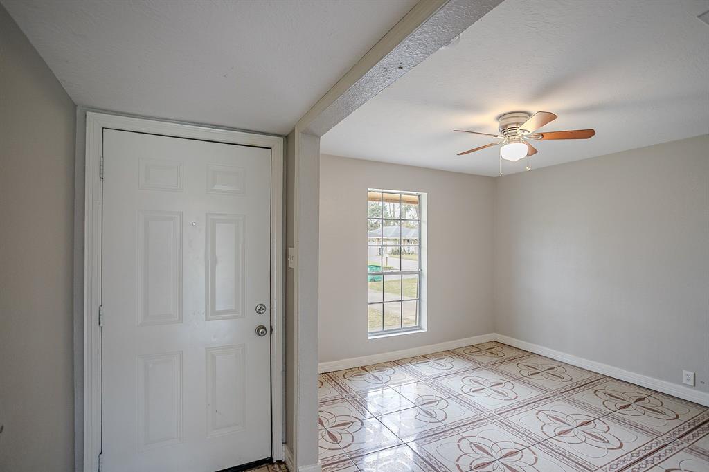 7510 Salge Drive, Houston, Texas image 2