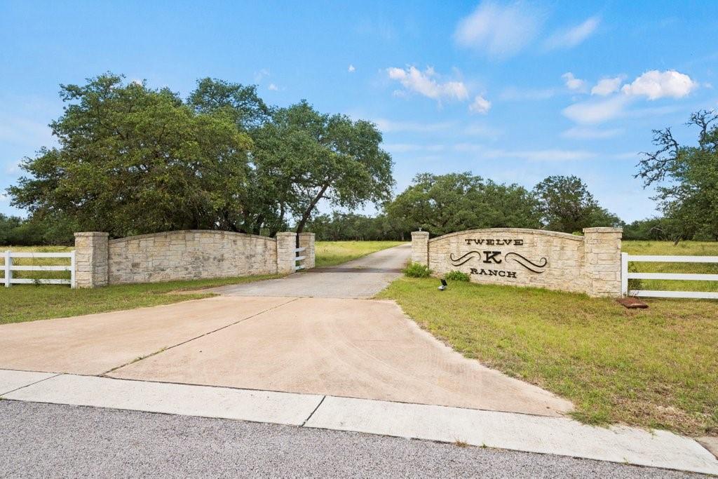 2800 Great Oaks Drive, San Marcos, Texas image 39