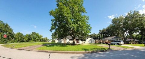 A home in League City