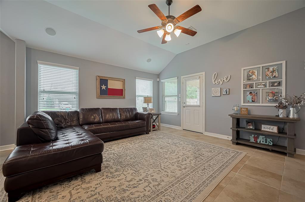 9972 Morgan Creek Lane, Brookshire, Texas image 11