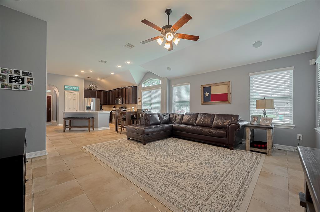 9972 Morgan Creek Lane, Brookshire, Texas image 12