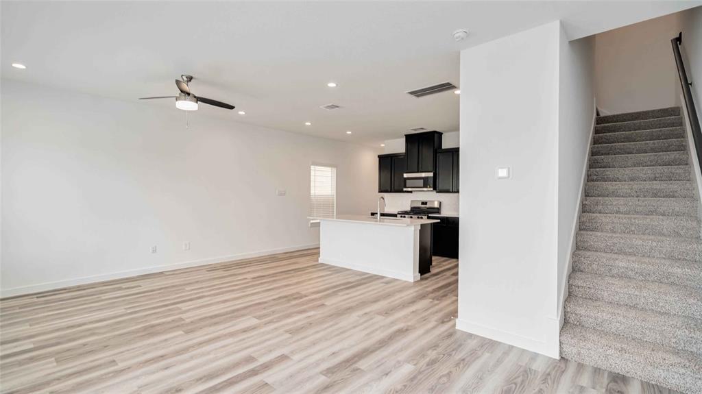 2912 Crown Gate Drive, Houston, Texas image 3