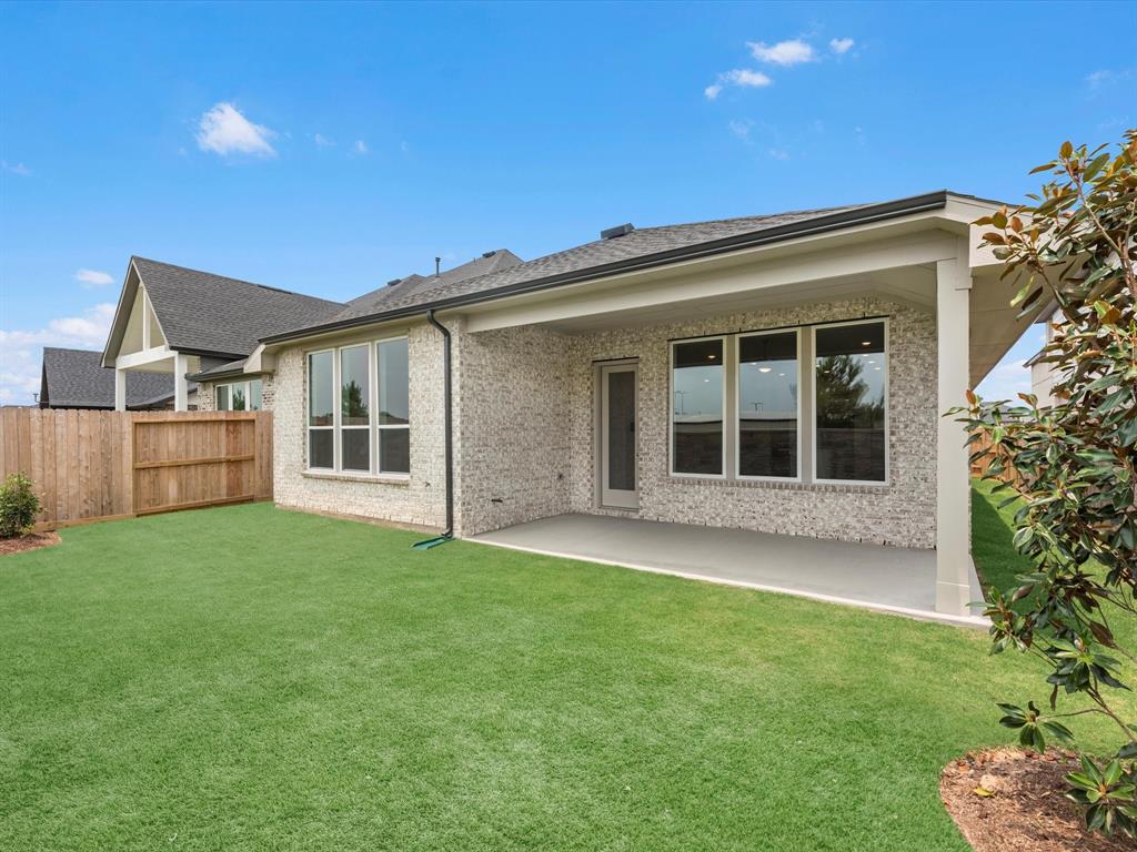 29763 Bur Creek Lane, Fulshear, Texas image 17