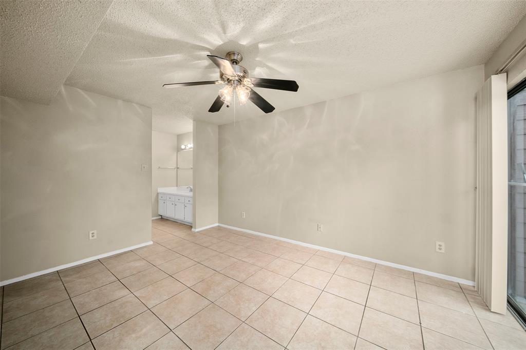 2611 Grants Lake Boulevard #204, Sugar Land, Texas image 10