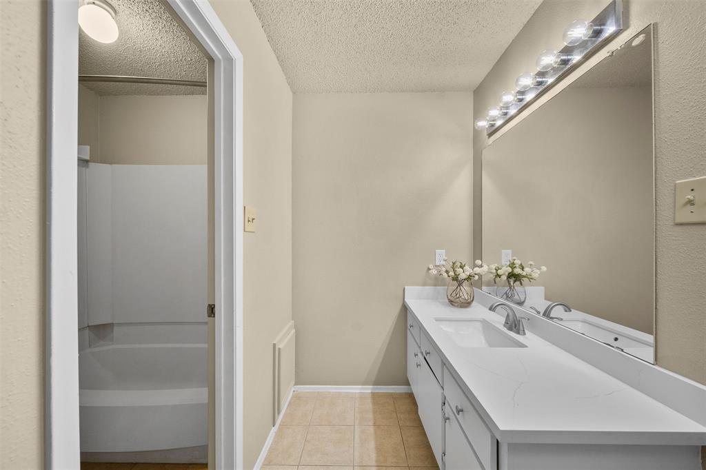 2611 Grants Lake Boulevard #204, Sugar Land, Texas image 16