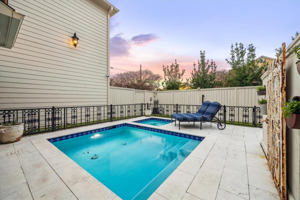 300 E 26th Street, Houston, Texas image 31