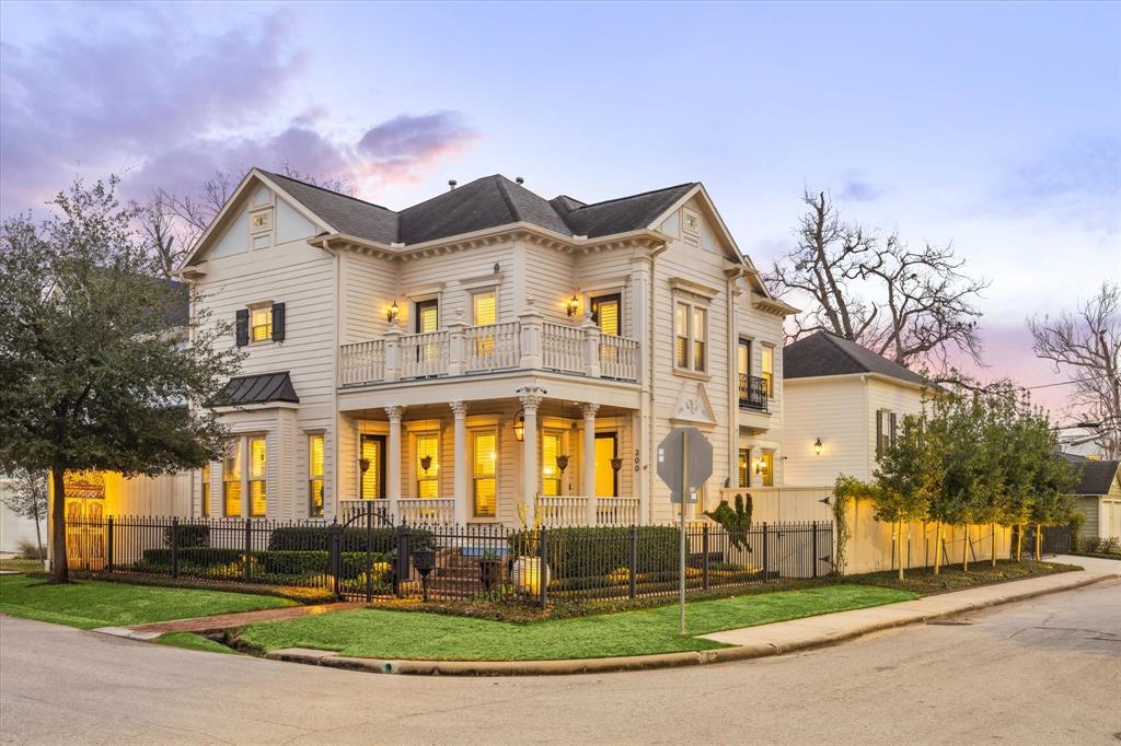 300 E 26th Street, Houston, Texas image 42