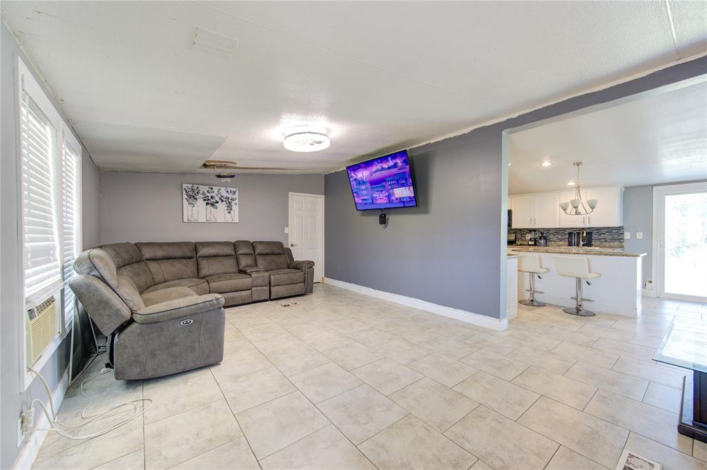 814 Road 5202, Cleveland, Texas image 13