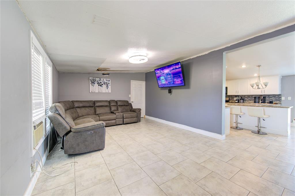 814 Road 5202, Cleveland, Texas image 12