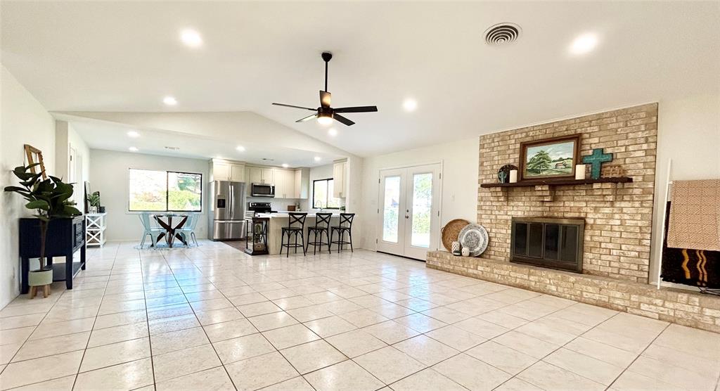 1803 Hickory Lane