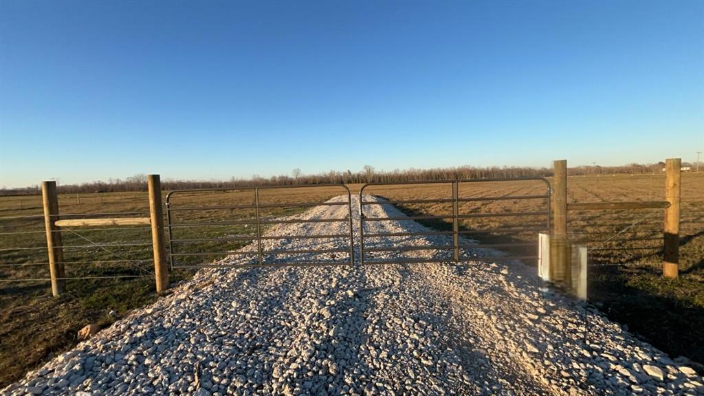 3034 County Road 615, Dayton, Texas image 1