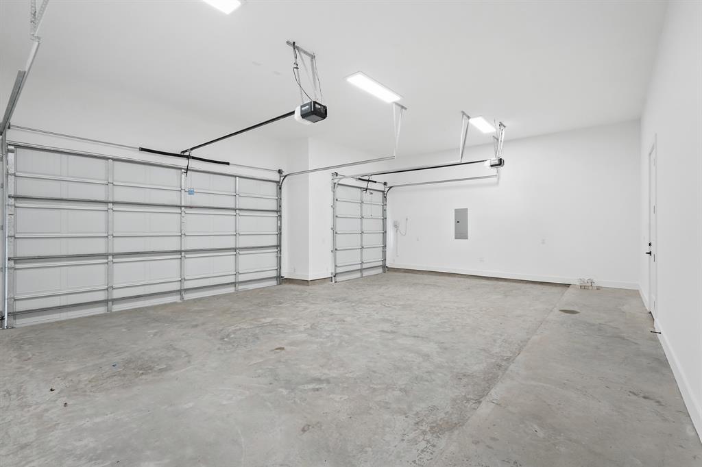 3507 Wellborn Drive, Fulshear, Texas image 31