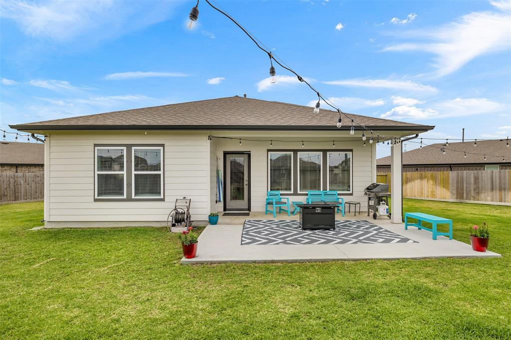 502 Rain Cloud Drive, Baytown, Texas image 18