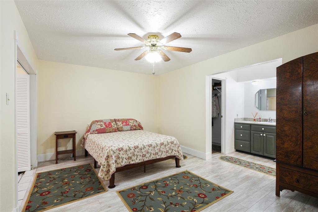 601 Briar Creek Drive, La Porte, Texas image 11
