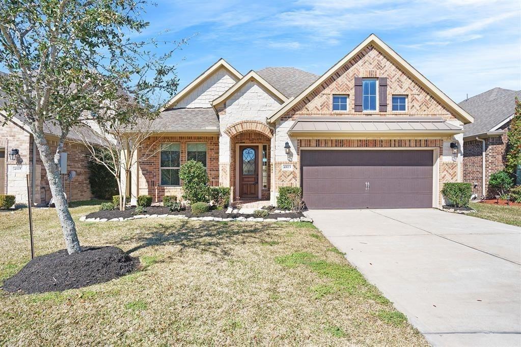 4813 Loures Lane, League City, Texas image 1