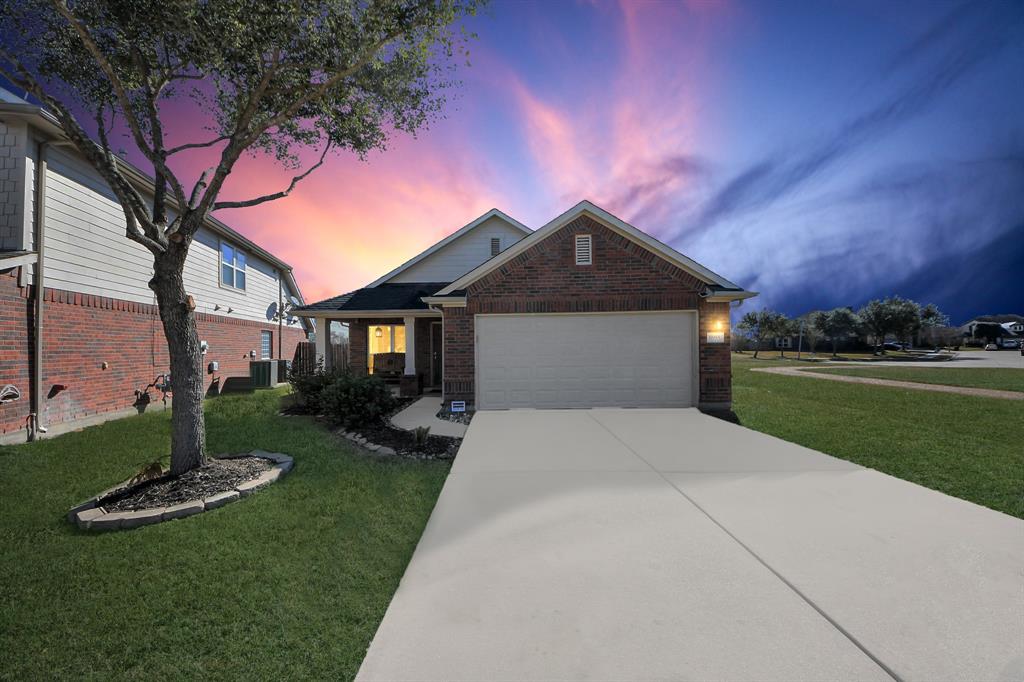 8955 Sunrise Terrace Lane, Richmond, Texas image 1