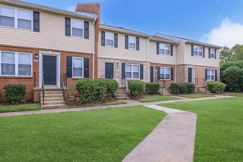 Condo For Rent - 3218 Green Lakes Dr Dr<br/> Virginia Beach, VA 23452