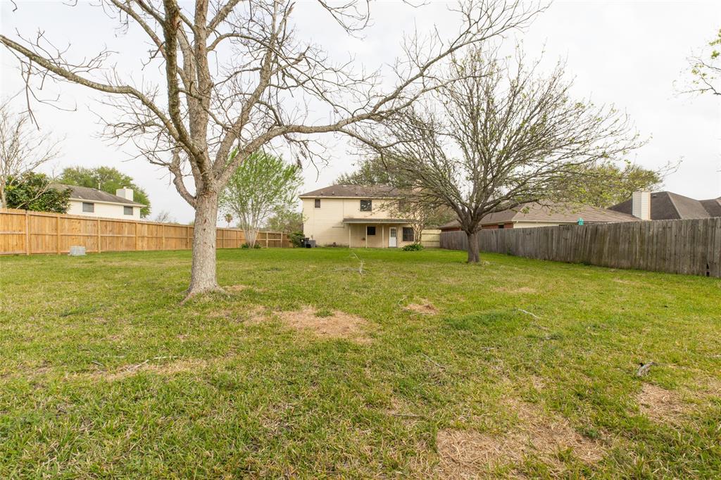 5010 Chase Court Drive, Bacliff, Texas image 9