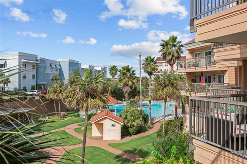 Condominium in Galveston TX 9520 Seawall Boulevard 21.jpg