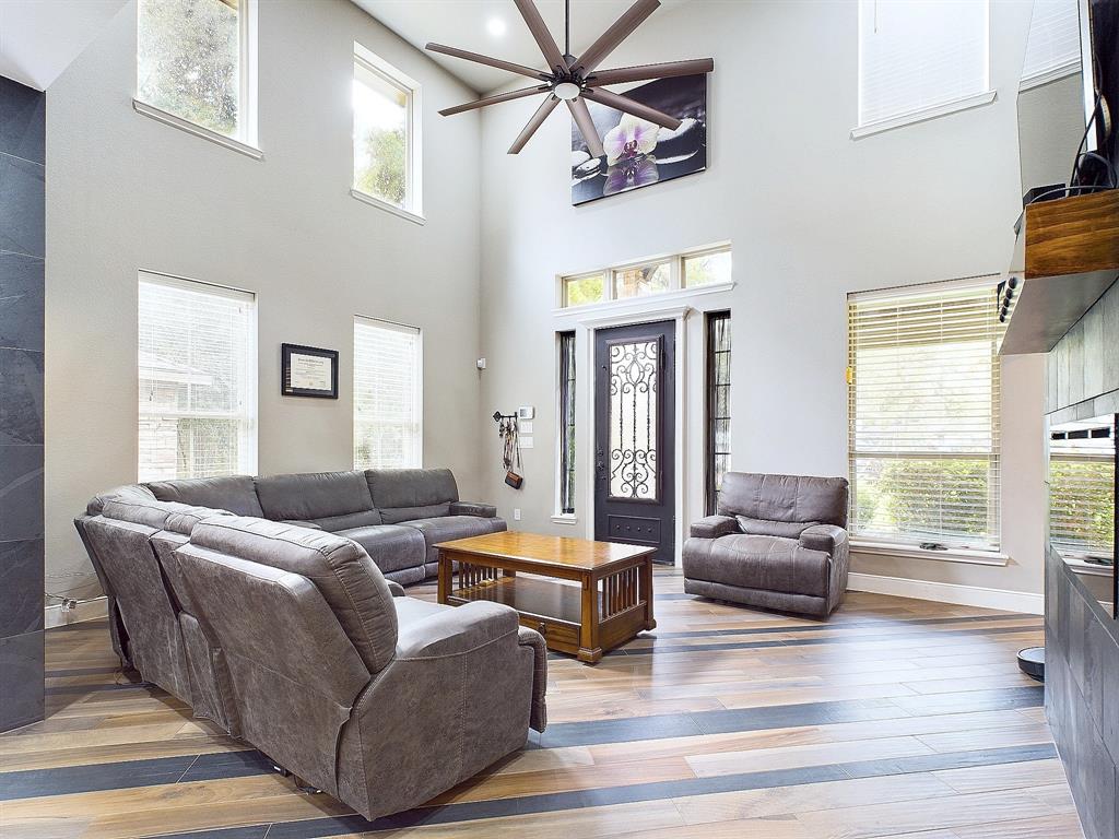 25893 Gloucester