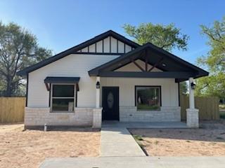 502 Tenth, Hearne, Texas image 2