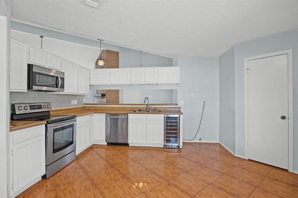 20114 Lions Gate Drive, Humble, Texas image 9
