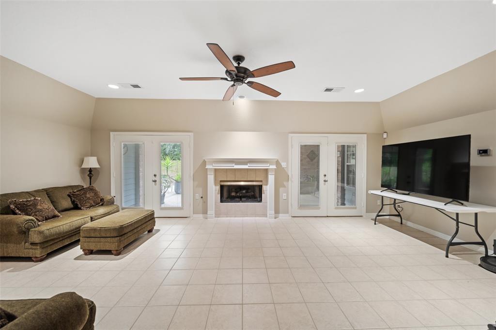 20103 Faye Street, Tomball, Texas image 9